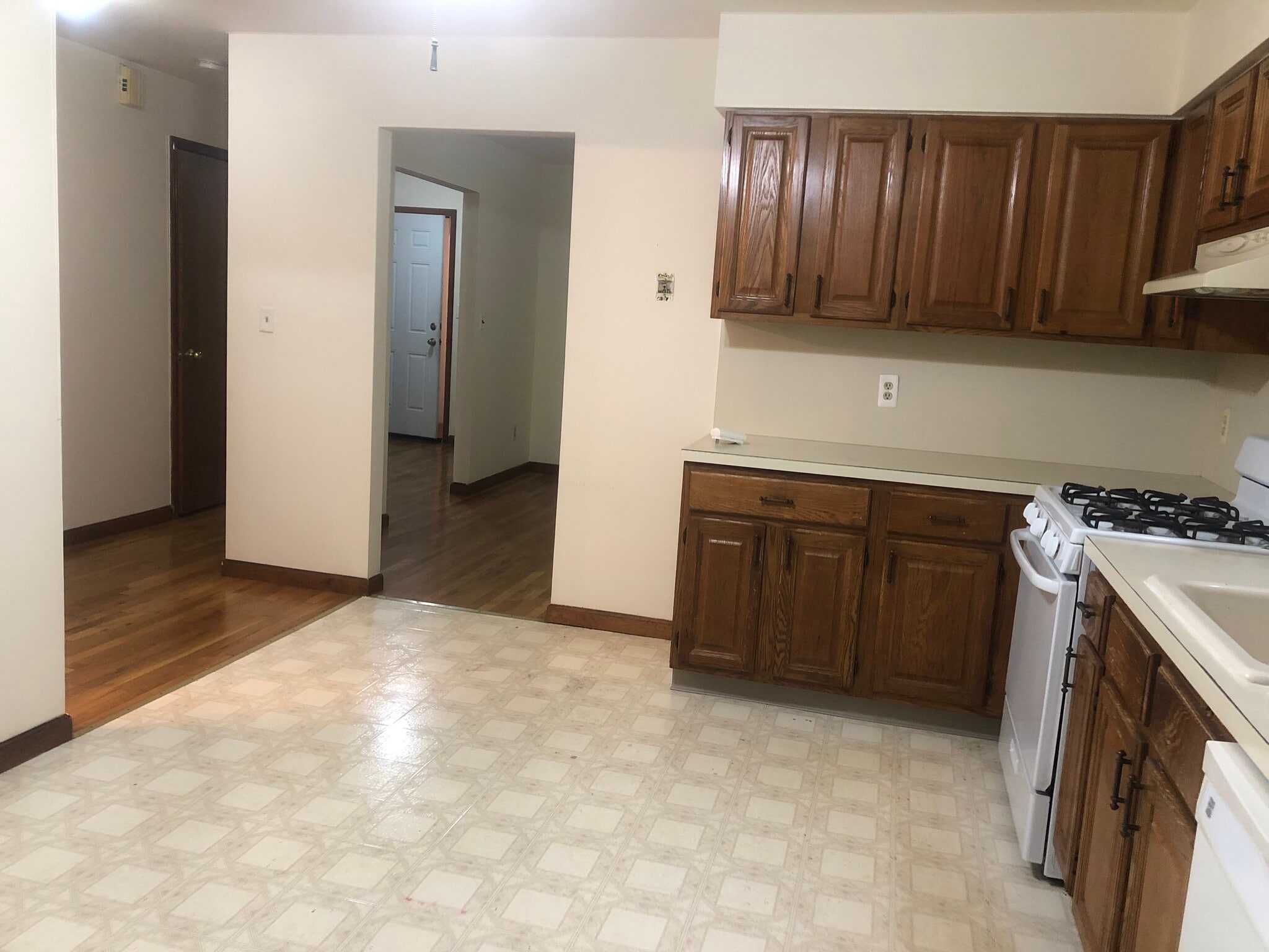 Building Photo - 114 Lawton St