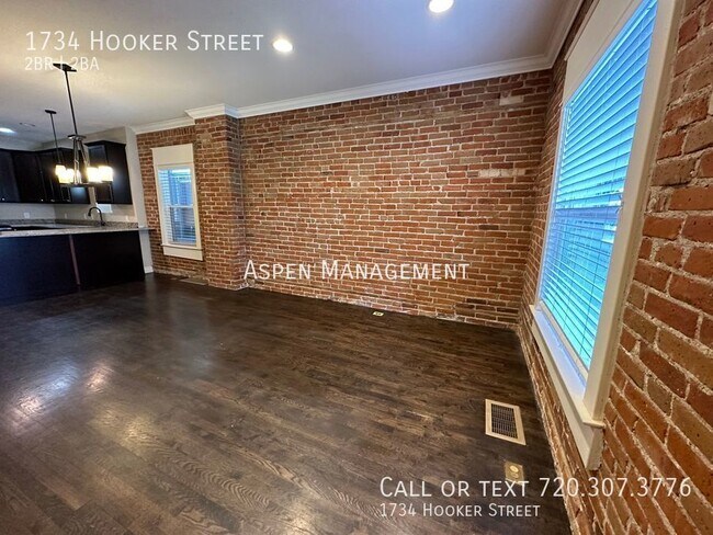 Building Photo - 1734 Hooker St