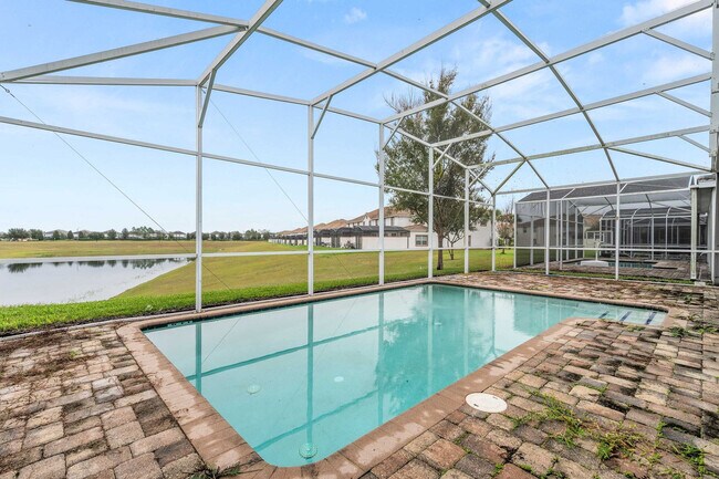 Building Photo - 1521 Flange Dr