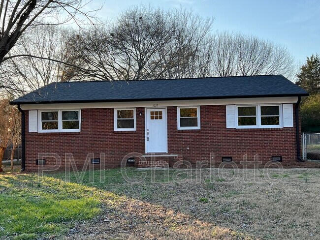 Primary Photo - 1037 Newcastle Rd
