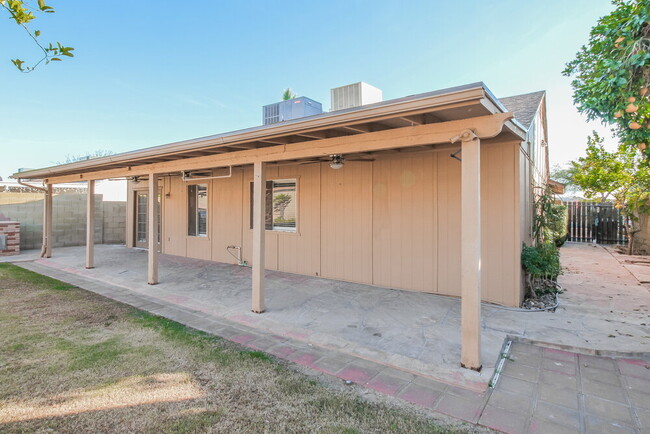 Building Photo - 3310 W Rose Garden Ln