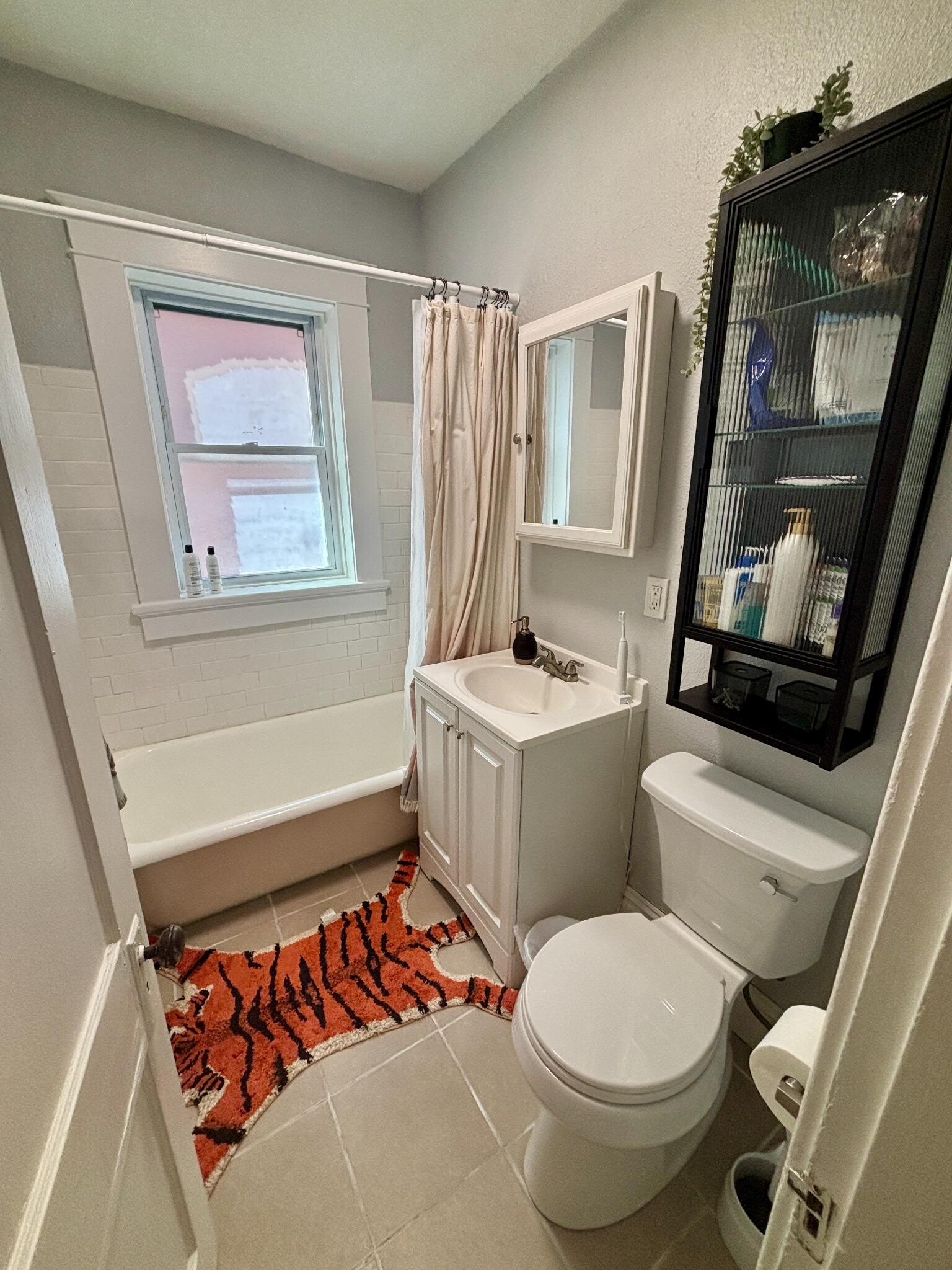 Building Photo - 5331 Bancroft Ave