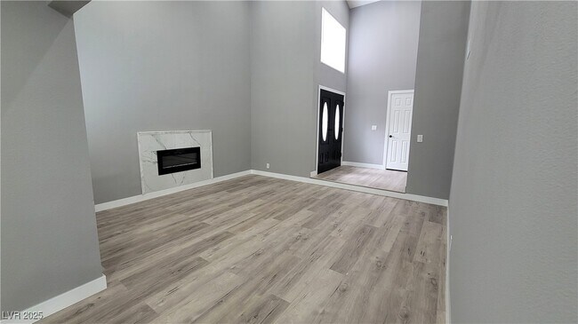 Building Photo - 2600 Sidonia Ave