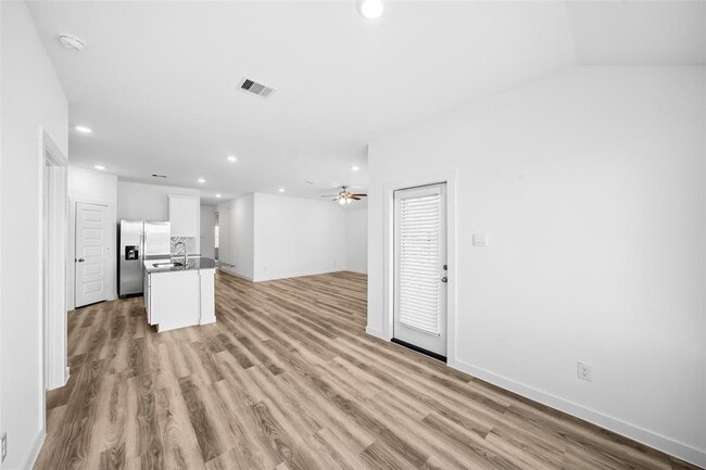 Building Photo - 13814 Salome Dr