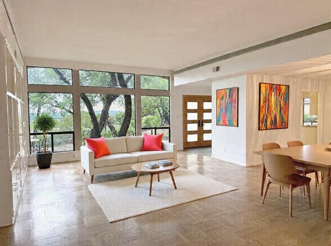 Building Photo - 112 Highlander Cove