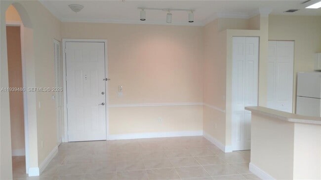 Building Photo - 4404 SW 160th Ave