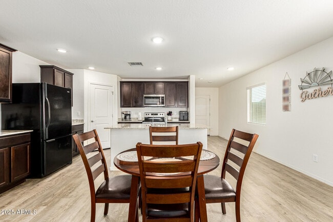 Building Photo - 1532 E Inouye Dr