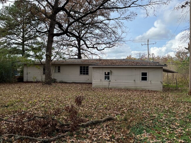 Building Photo - 2862 Oak Forest Dr