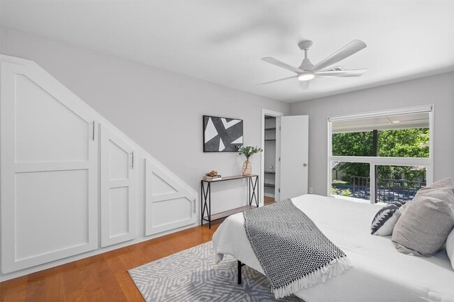 Building Photo - 3400 Santa Fe Dr