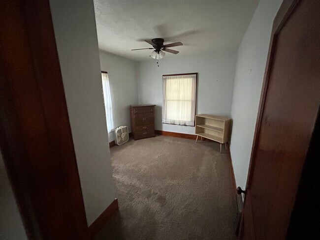 Building Photo - 2505 Ave F