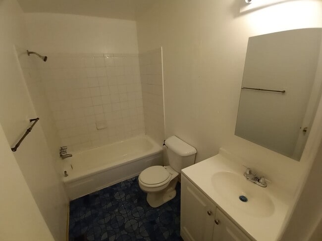 Building Photo - Three bedroom two and one half bath end unit townhome