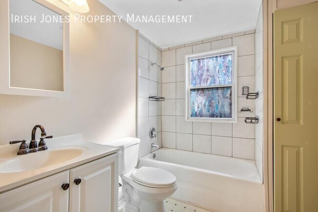 Building Photo - 24 North Park Ave