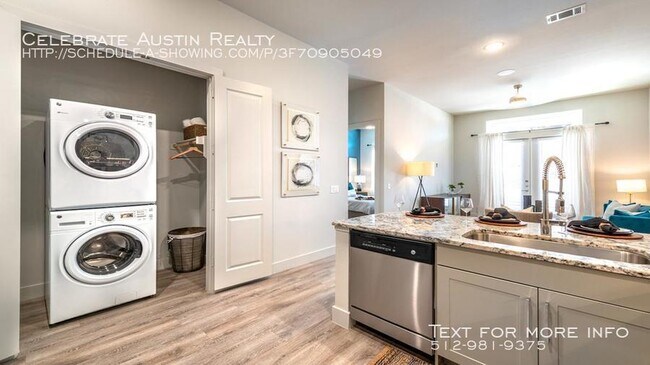 Building Photo - Modera Dallas Midtown