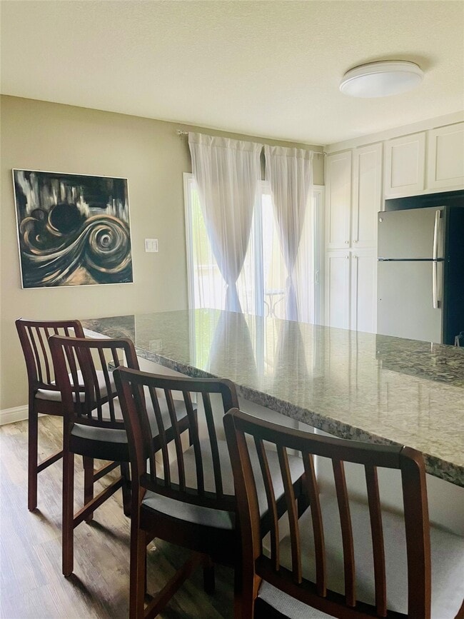 Building Photo - 4723 Aftonshire Dr