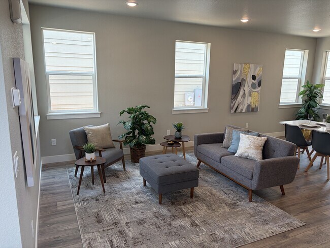 Building Photo - 6071 Goodnight Ave