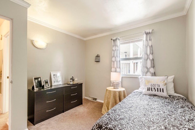 Building Photo - 51 King Ave