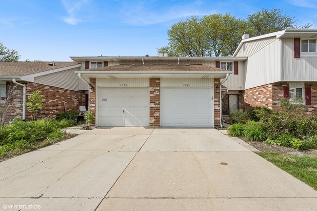 Primary Photo - 1771 Warwick Ct