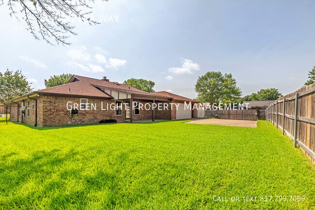Building Photo - 7401 Spring Lea Way