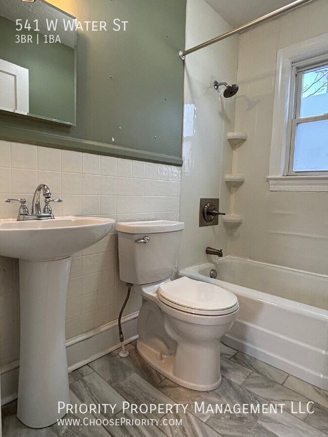 Building Photo - 541 W Water St