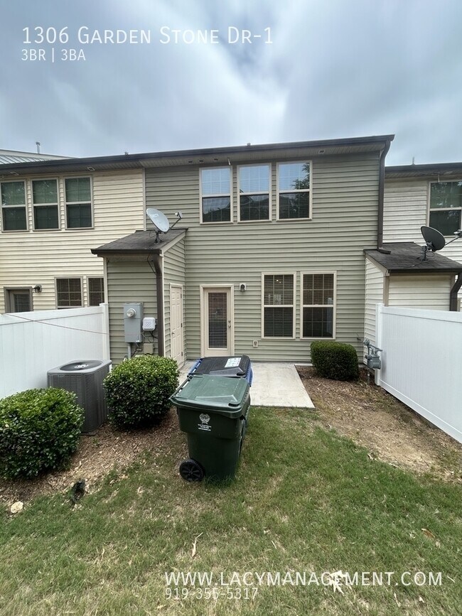 Building Photo - 1306 Garden Stone Dr