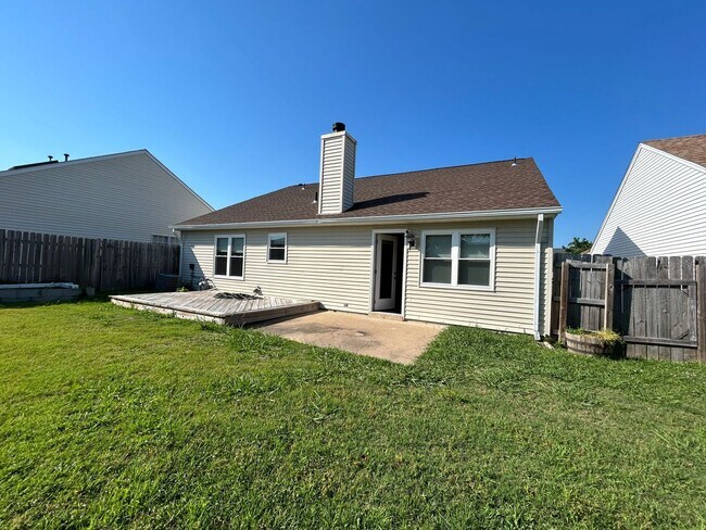 Building Photo - 913 Bernstein Ct