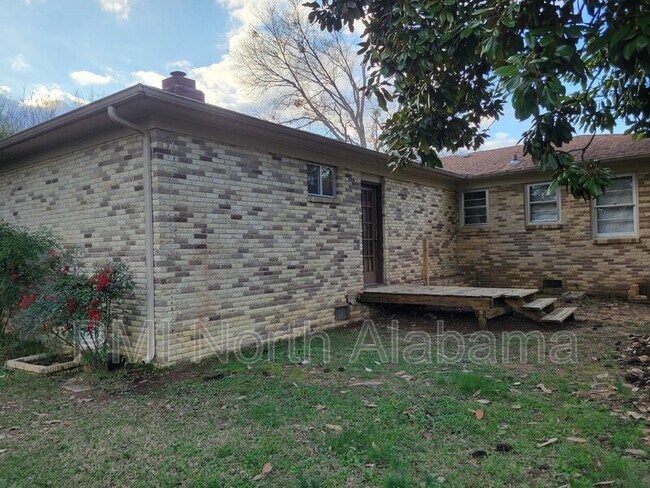 Building Photo - 3503 Crestmore Cir NW