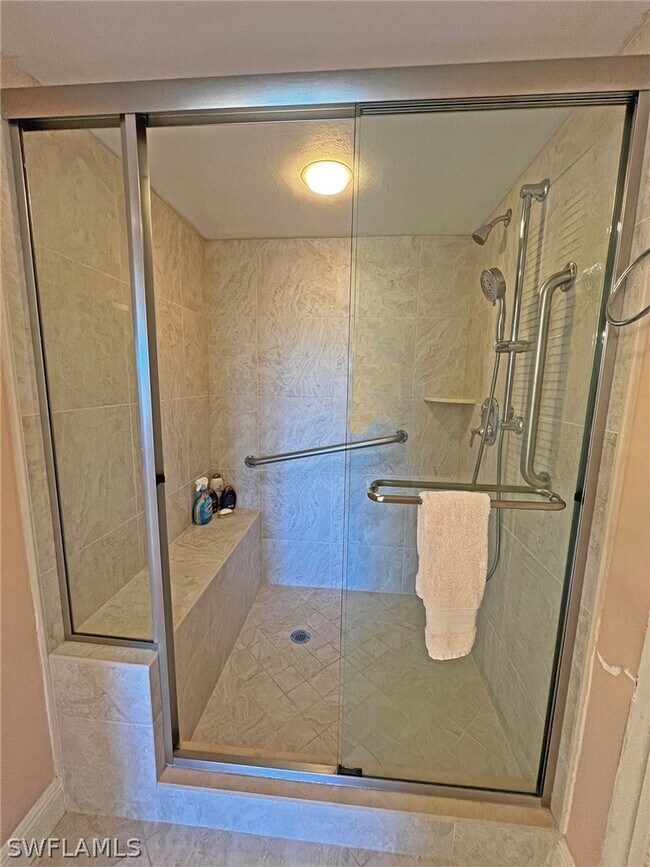 Building Photo - 15191 Cedarwood Ln