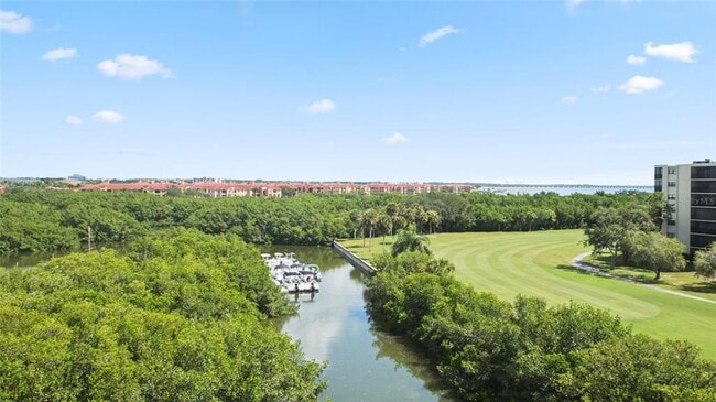 Building Photo - 900 Cove Cay Dr