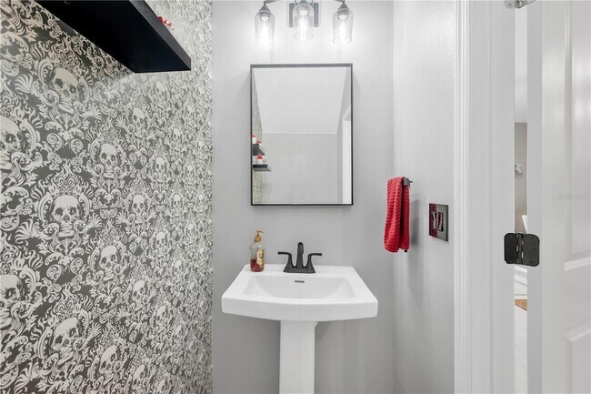 Building Photo - 11779 Glenside Ter