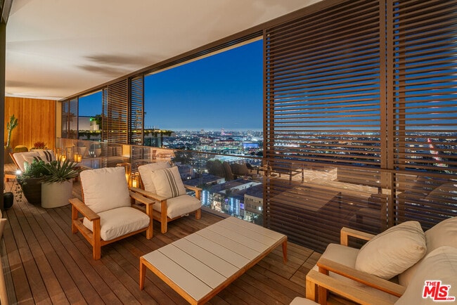 Building Photo - 9040 Sunset Blvd