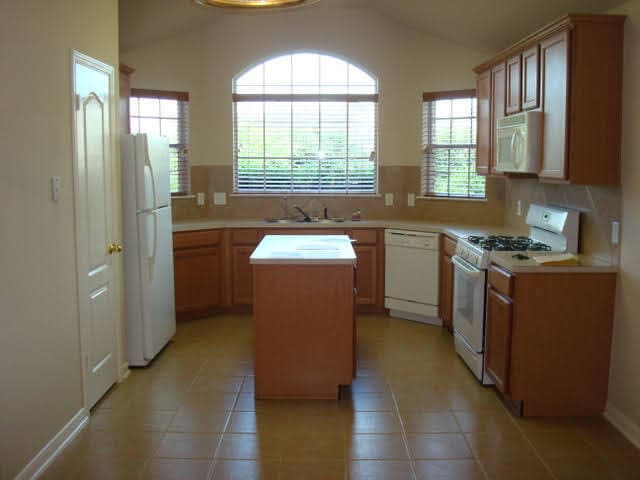 Building Photo - 1719 Maize Bend Dr