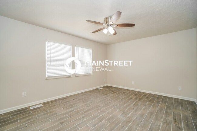 Building Photo - 3 Bedroom Pet-Friendly Home in PICKERINGTON, OH with Main Street Renewal