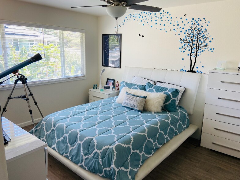 Building Photo - 84-808-808 Hanalei St