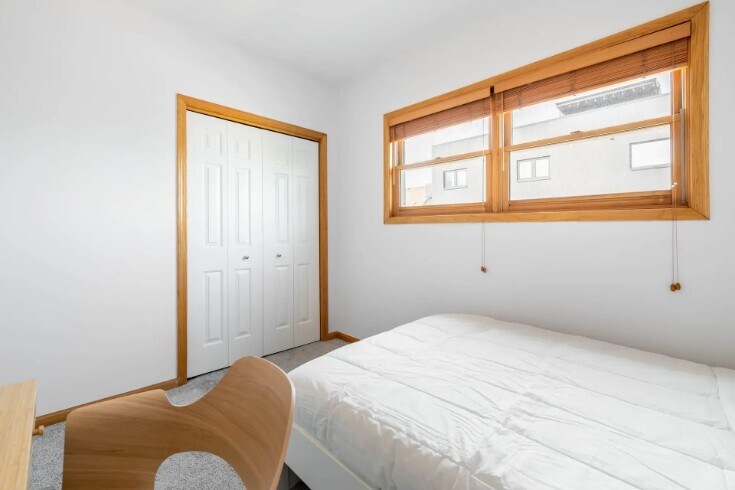 Building Photo - 1359 W Hubbard St