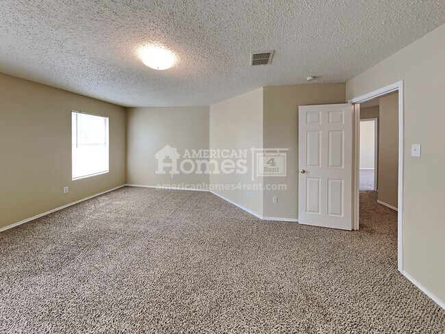 Building Photo - 3875 Steeplechase Drive