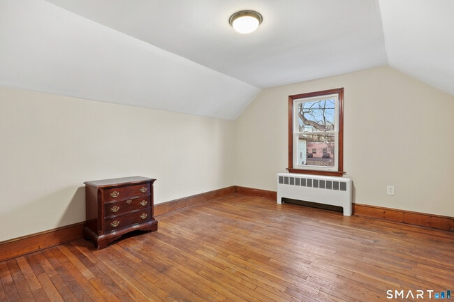 Building Photo - 56 Beaver Brook Rd