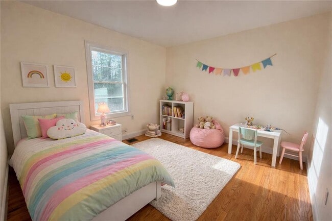 Building Photo - 739 Victory Hwy