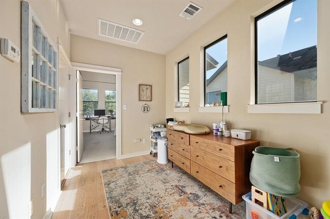 Building Photo - 2819 Corbin Ln