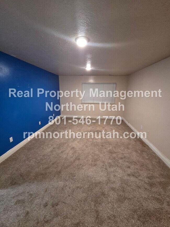 Building Photo - 2784 S 850 W