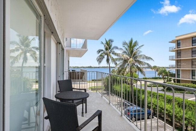 Building Photo - 3230 S Ocean Blvd