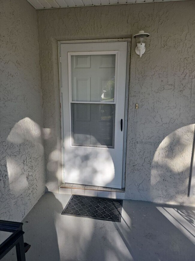 Building Photo - 7251 McGinnes Ct