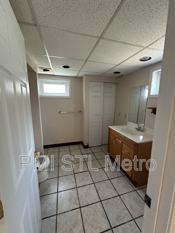 Building Photo - 12511 Sunview Ln