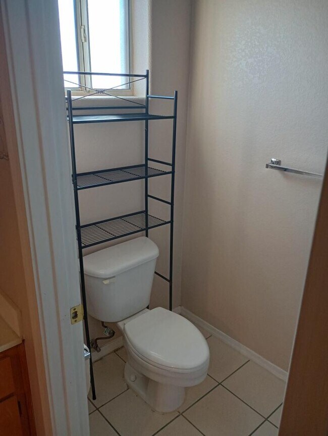 Building Photo - W Concordia Dr