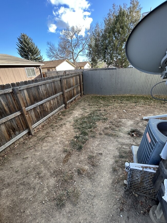 Building Photo - 678 Eagle Dr