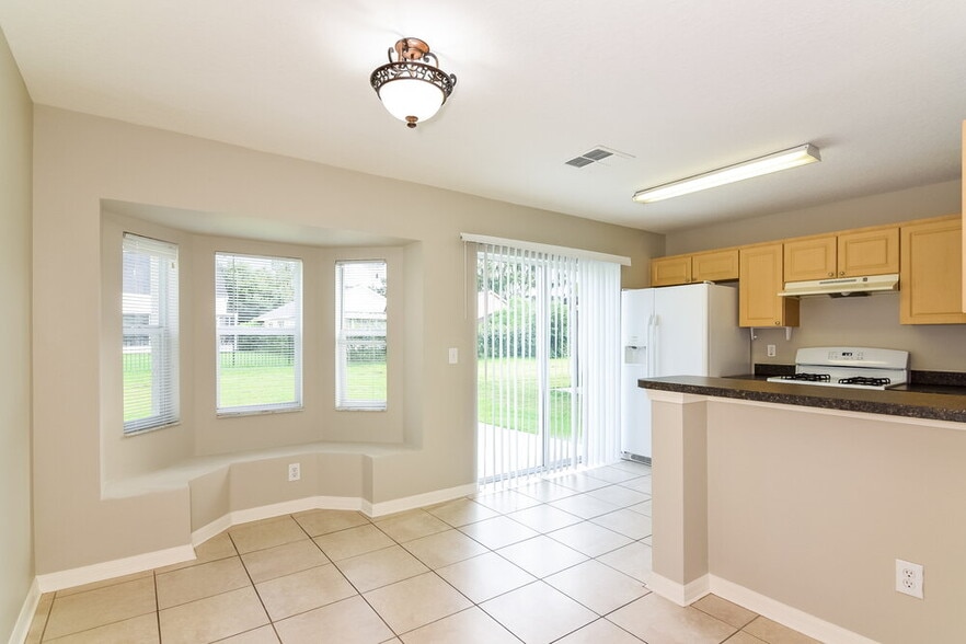 Building Photo - 5822 Wrenwater Dr