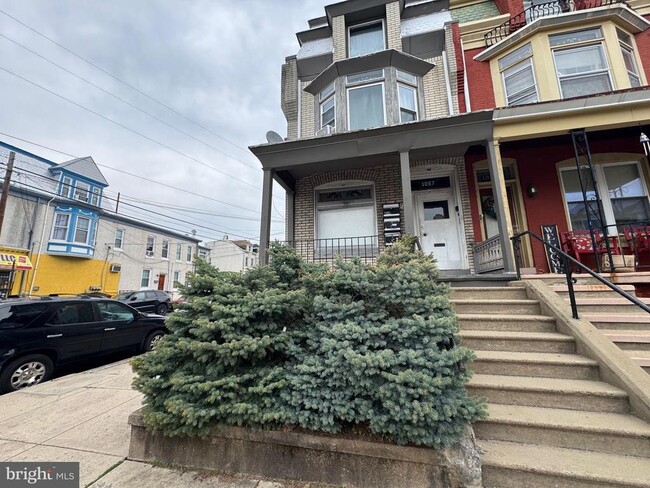 Primary Photo - 1057 N 11th St