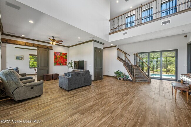 Building Photo - 6725 S Tropical Trail