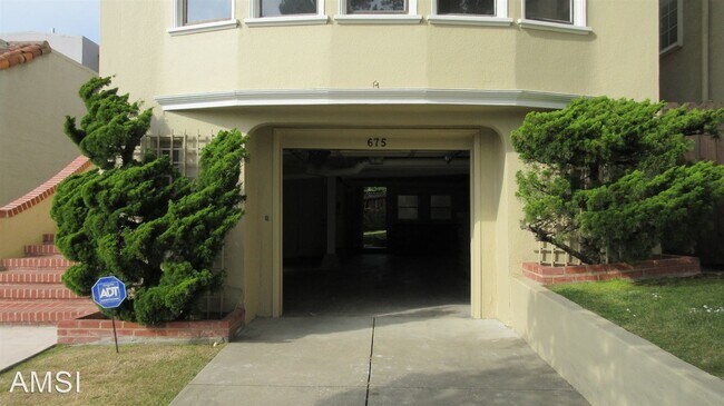 Building Photo - 3 br, 1.5 bath House - 675 Laguna Honda