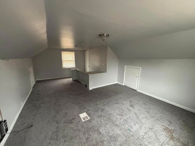 Building Photo - 7795 Heyden