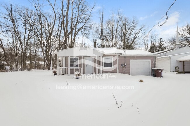 Building Photo - 991 Bryce Ave